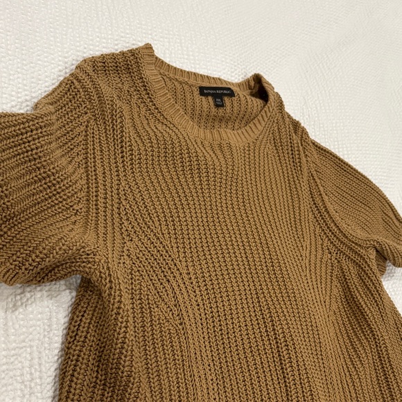 Banana Republic Camel Knit Sweater - Picture 3 of 5